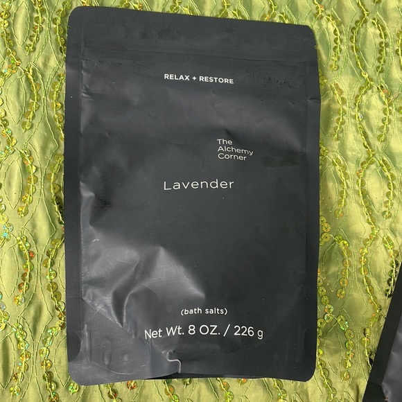 Relax & restore, Exfoliate and nourish, refresh and hydrate. Express. Brand New - Picture 6 of 7